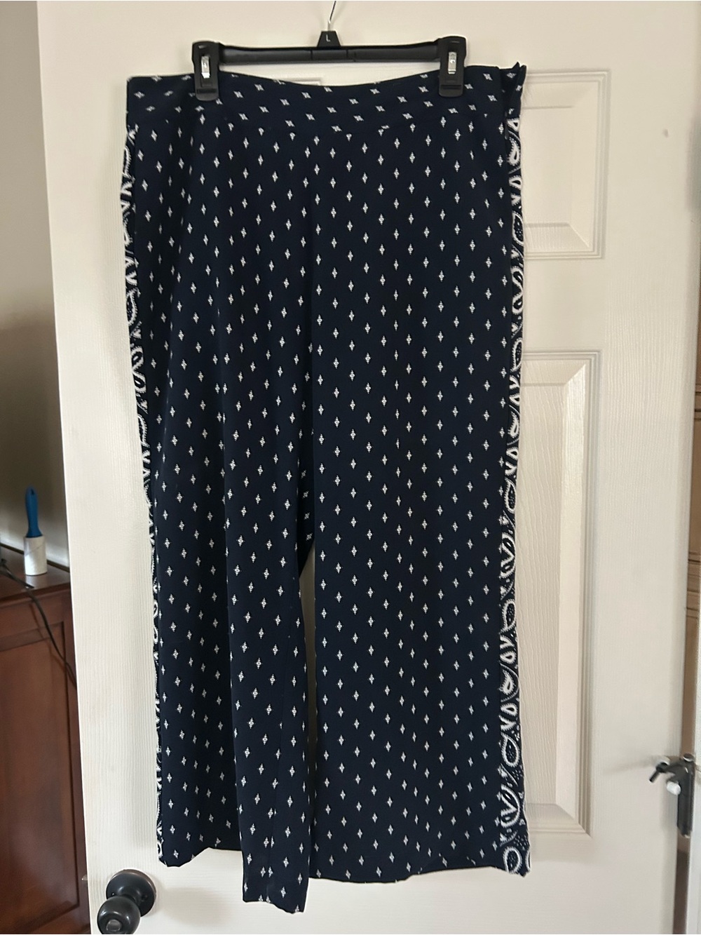 Navy Printed Pantswith Side Trim